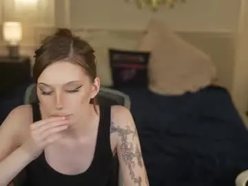 Chaturbate Live Sex Cam of kira0541