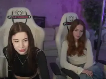 Chaturbate Live Sex Cam of kira0541