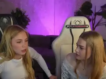 Chaturbate Watch Live Sex Cams of kira0541