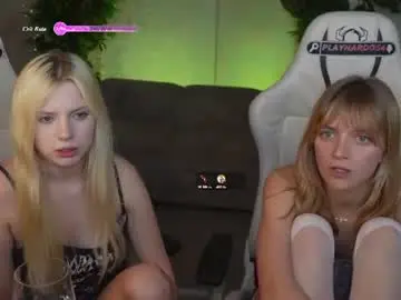 Chaturbate Live Sex Cam of kira0541