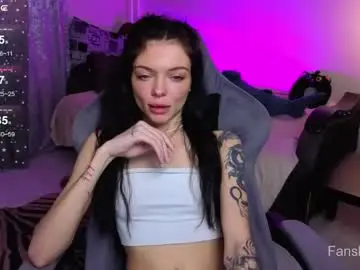 Chaturbate Live Sex Cam of mariella__adams