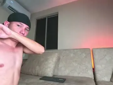 Chaturbate Best live sex cam show of michaell_twink