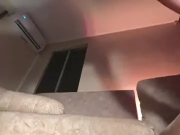 Chaturbate Live Sex Cam of michaell_twink