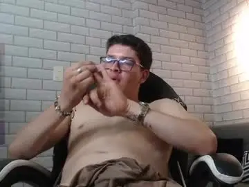 Chaturbate Adult Webcams of carlos_brinez