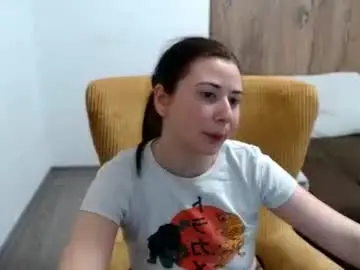 Chaturbate Live Sex Cam of dianasmiey7