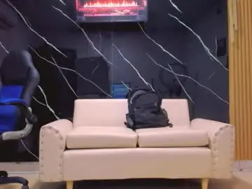 Chaturbate Free Live Porn of henrydouglas