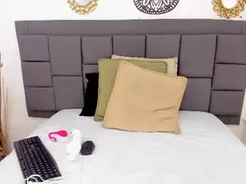 Chaturbate Free Live Porn of silvanadelatorre