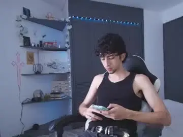 Chaturbate Free Live Porn of vittorio_cerati
