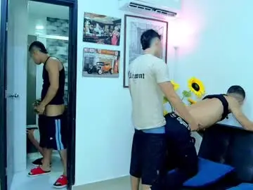 Chaturbate Live Porn of boysgang_sex