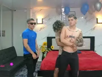 Chaturbate Live Sex Cam of boysgang_sex