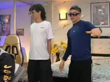 Chaturbate Free Porn Cam of boysgang_sex