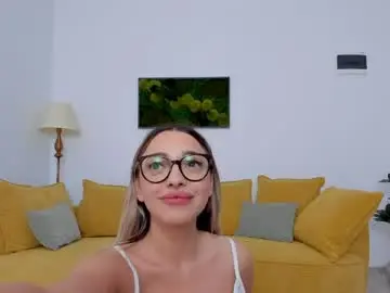 Chaturbate Free Porn Cam of emrya