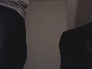 Chaturbate Live Sex of henryaxe