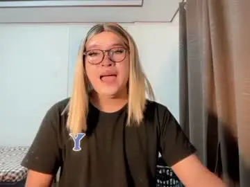 Chaturbate Best live sex cam show of krezikeed
