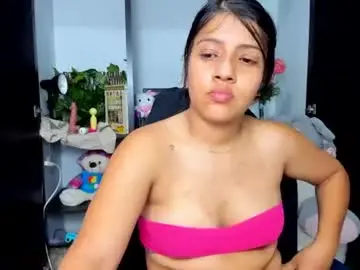 Chaturbate Live Sex Cam of zara_cute18