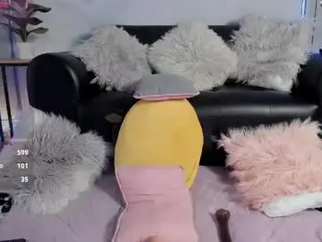 Chaturbate Watch Live Sex Cams of lucy_river_
