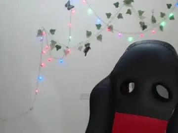 Chaturbate Free Porn Cam of pearl_macy1