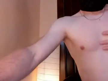 Chaturbate Watch Live Sex Cams of sexchillers_fun