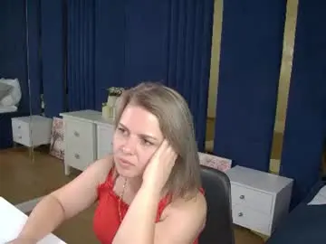 Chaturbate Live Sex of adeleravelle