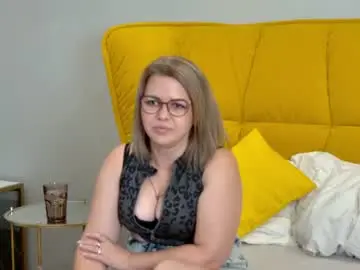 Chaturbate Live Sex of adeleravelle