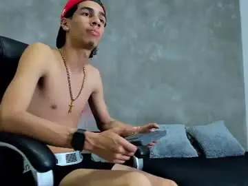 Chaturbate Free Live Porn of elian_jones