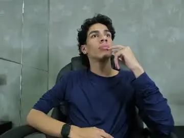 Chaturbate Private Sex Chat of elian_jones