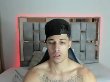 Chaturbate Best live sex cam show of orionblaze69_