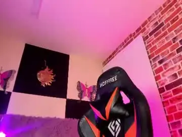 Chaturbate Live Porn of aleja_hill