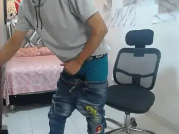 Chaturbate Best Webcam of andrescoll25