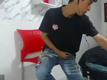 Chaturbate Adult Webcam of andrescoll25