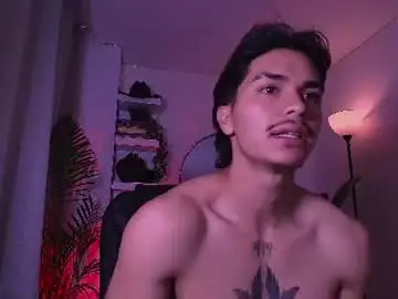 Chaturbate Free Porn Cam of andypalmerr