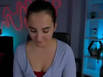 Chaturbate Free Porn Cam of bella_stormi1