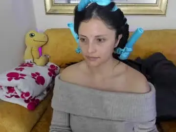 Chaturbate Live Sex Cam of kyomi_chang