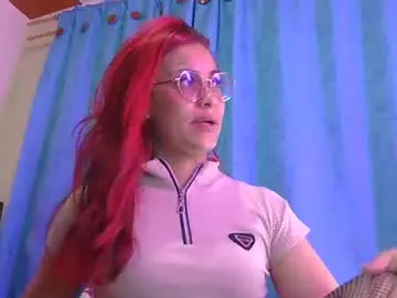 Chaturbate Live Sex Cam of tiiny_emiily
