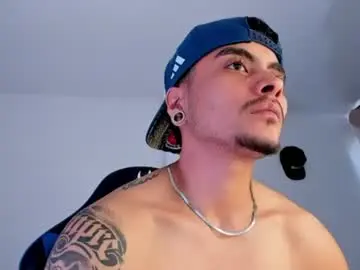 Chaturbate Sex Cam of alexander_ftm
