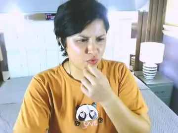 Chaturbate Live Porn of annie_catt_