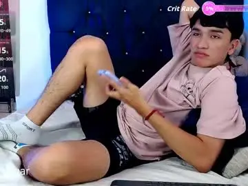 Chaturbate Live Sex Cam of benji_hoter