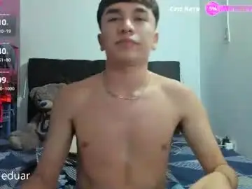 Chaturbate Live Sex Cam of benji_hoter