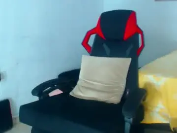 Chaturbate Free Live Porn of kerlinn2711