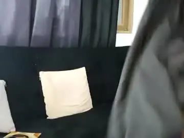 Chaturbate Best live sex cam show of kerlinn2711