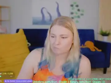 Chaturbate Live Sex Cam of asiri_ocean