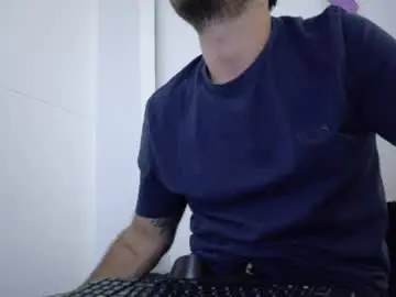 Chaturbate Live Sex Cam of santhiago_jonnes_