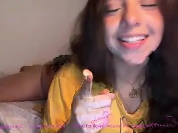 Chaturbate Live Sex Cam of avangelinefunn99