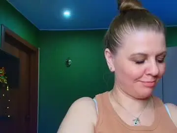 Chaturbate Watch Live Sex Cams of leona_tracie