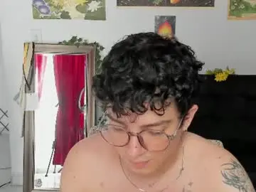 Chaturbate Free Porn Cam of moonlight_baee