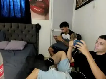 Chaturbate Live Porn of traviscot_master555