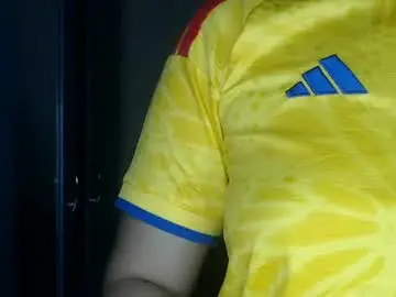 Chaturbate Live Sex Cam of abbie_hard