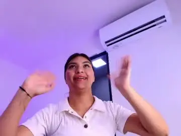 Chaturbate Best live sex cam show of naomi_sun24