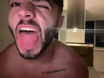Chaturbate Best live sex cam show of thiago_moretti