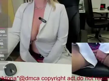 Chaturbate Live Sex Cam of milf_viktoria